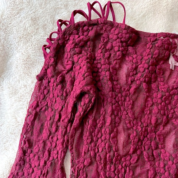 NWT Free People Long Sleeve Top Star Lace Merlot Size M - Picture 6 of 8